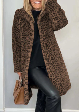 Féline Élégance | Manteau Léopard Douillet